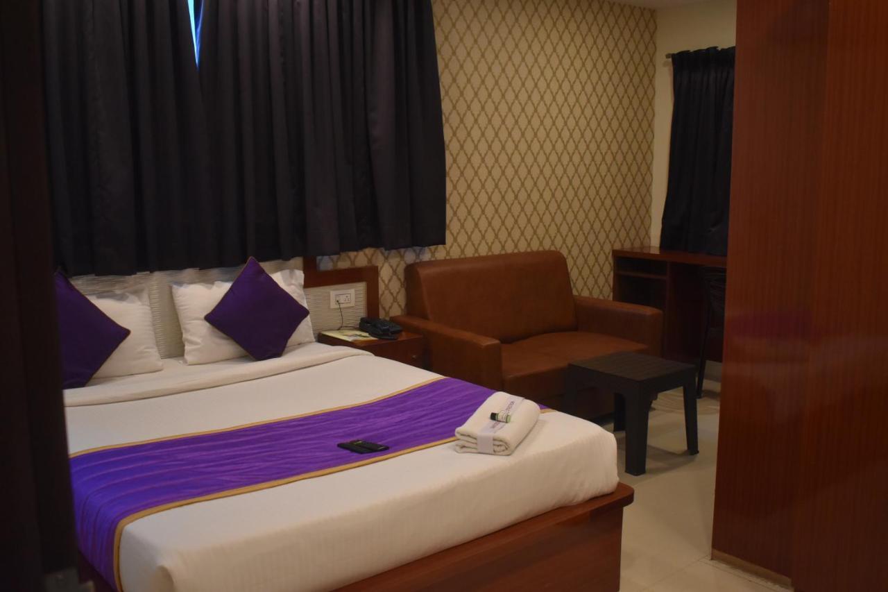 Hotel Ur Comforts Jayanagar Бенґалуру Екстер'єр фото