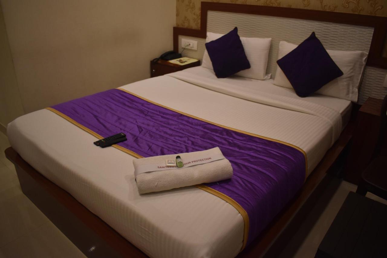 Hotel Ur Comforts Jayanagar Бенґалуру Екстер'єр фото